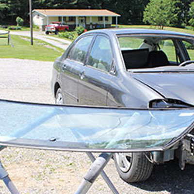 How S&W Helps With Auto Glass Needs